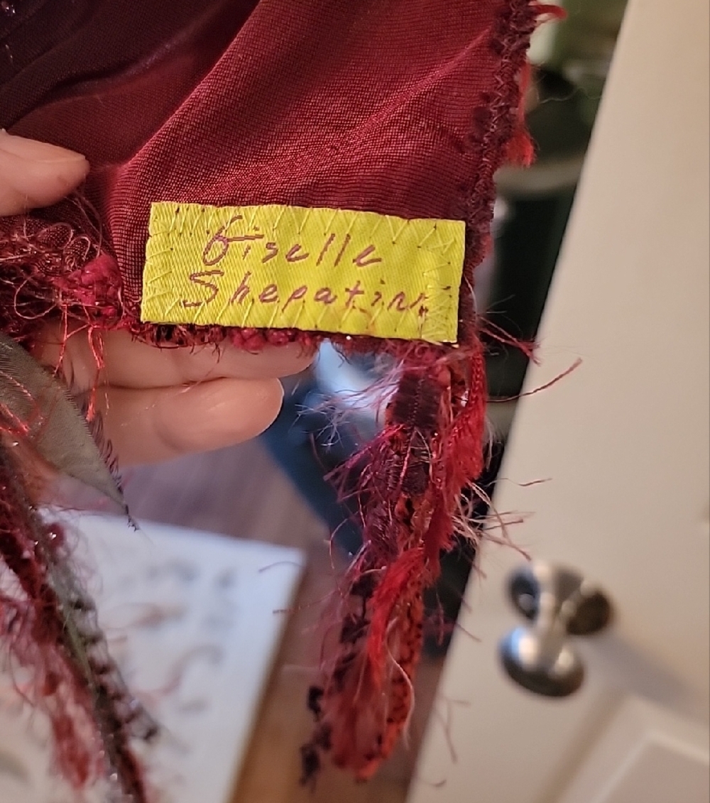 Giselle Shepatin: Kiwi velvet scarf with silk chiffon roses-burgandy - Picture 2 of 7